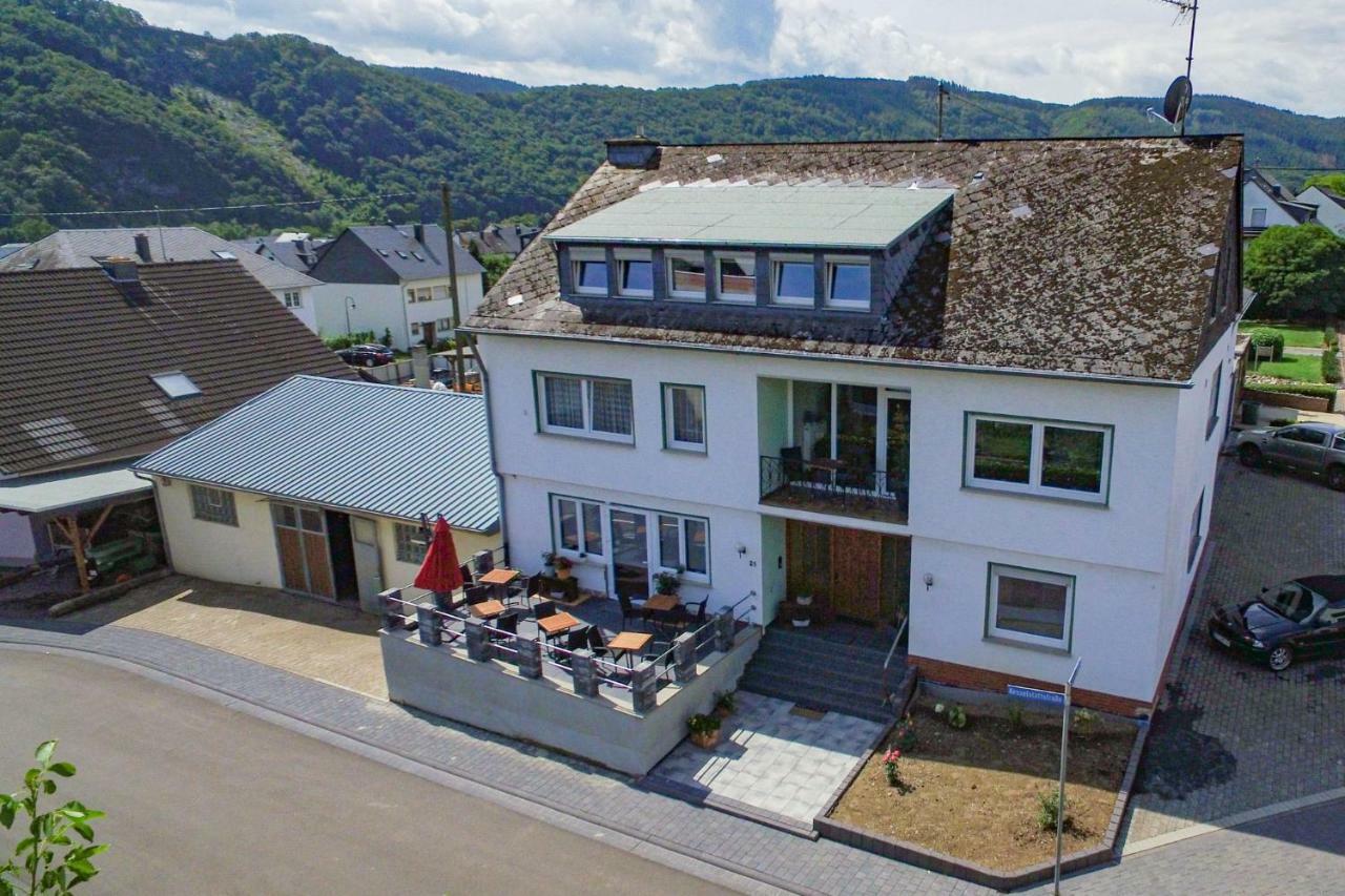 Weingut Gerd Muellers Hotel Krov Bagian luar foto